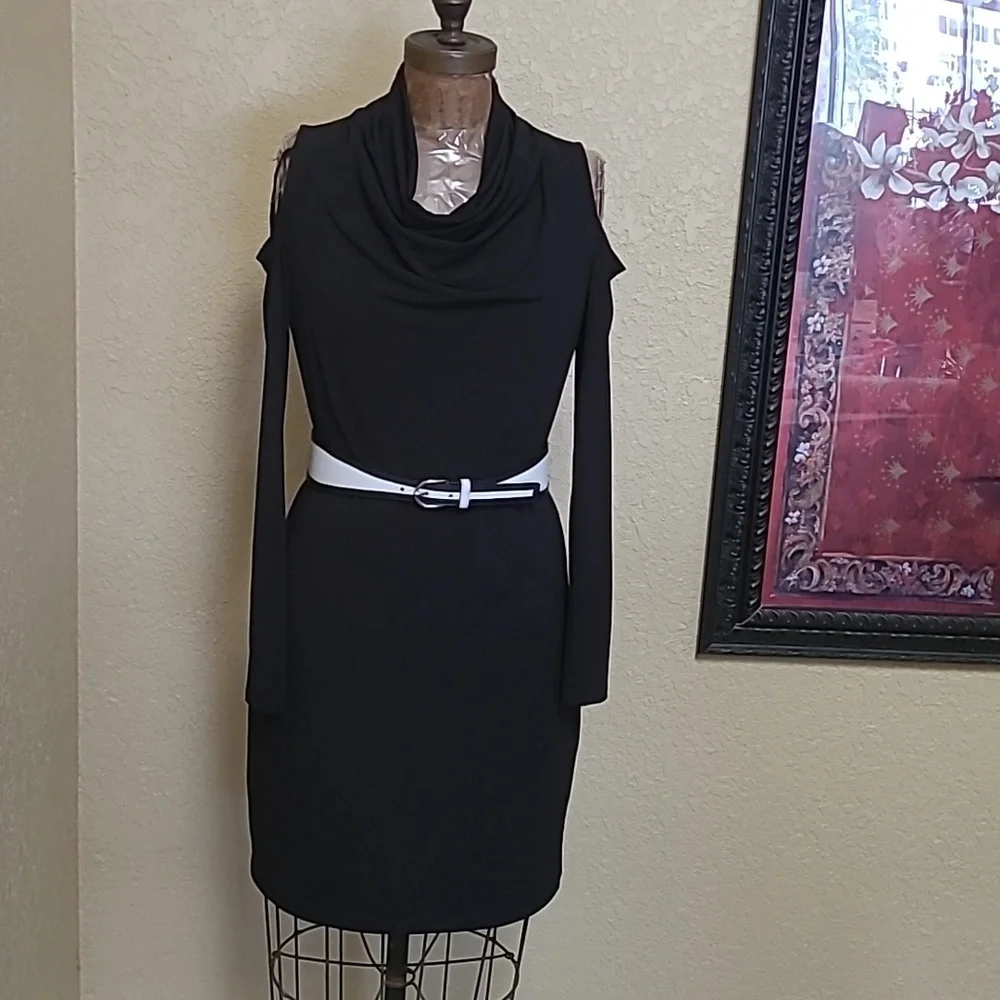 WOMENS BLACK/WHITE ELIE TAHARI LEATHER BELT SIZE S